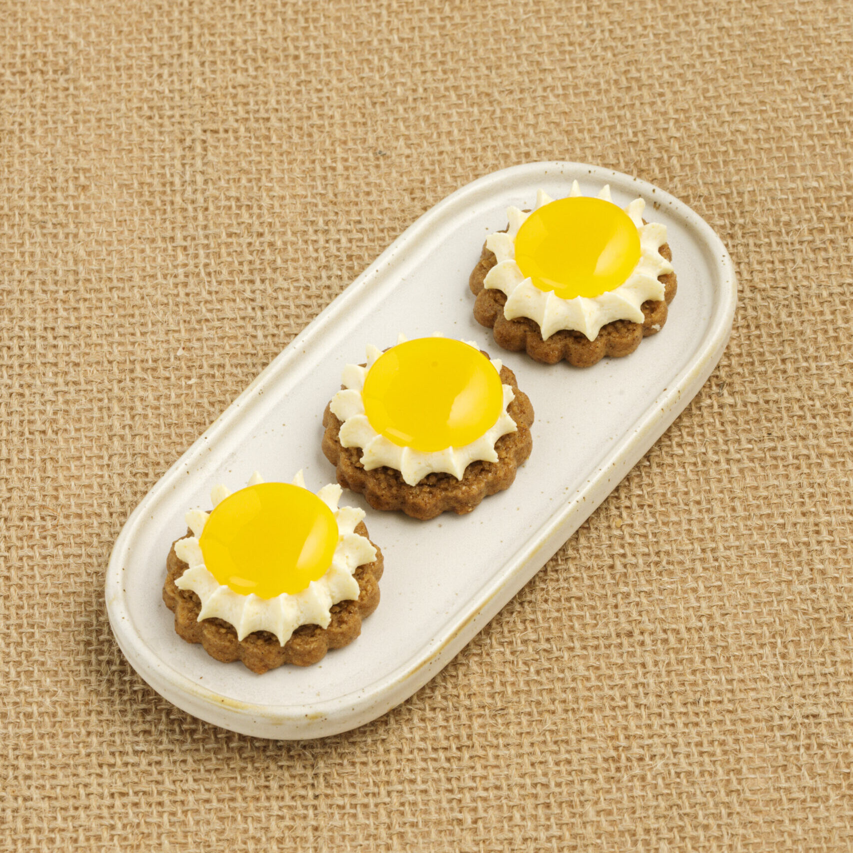 Sablé Clèm'Cannelle sablé 4 épices, ganache montée clémentine et confit de clémentine